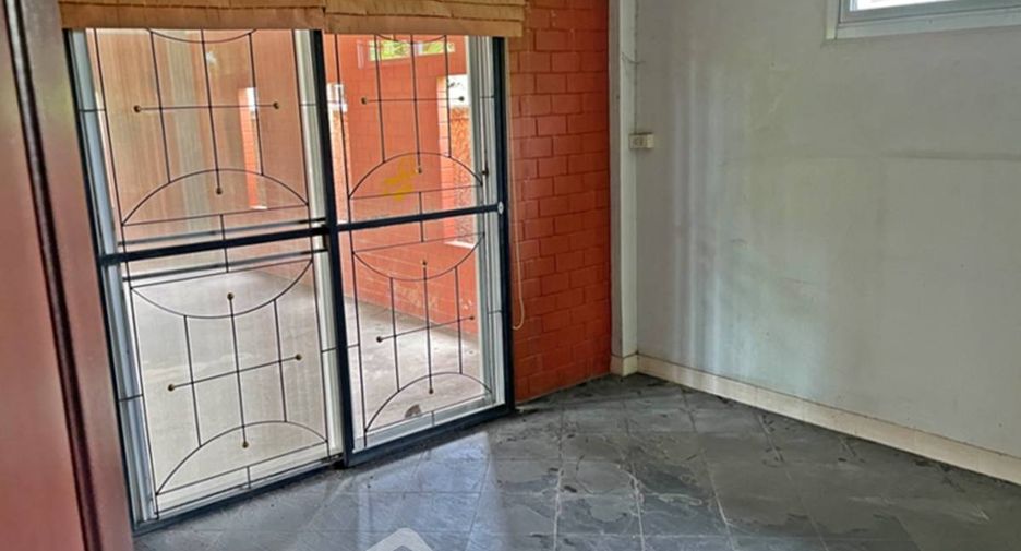 Haus zum Kauf mit 3 Zimmer in Mueang Chon Buri, Chonburi