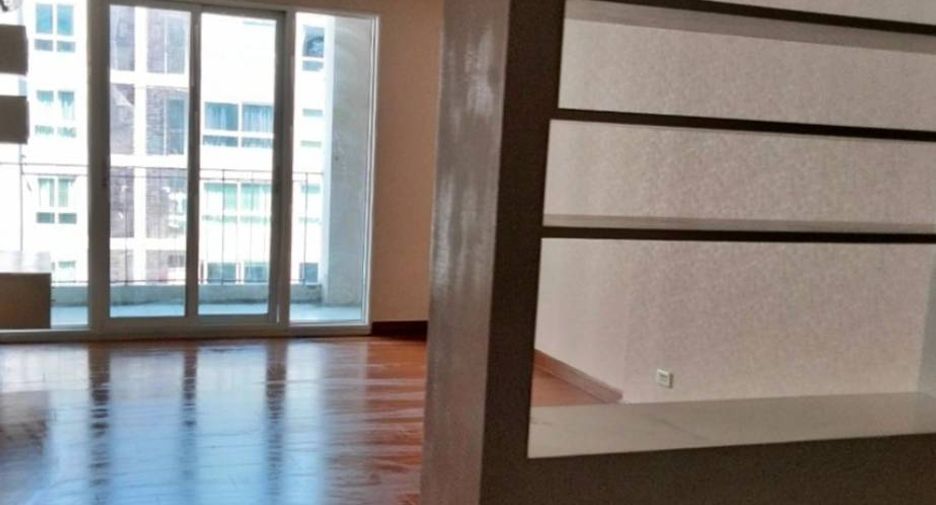 For sale 1 bed condo in Huai Khwang, Bangkok