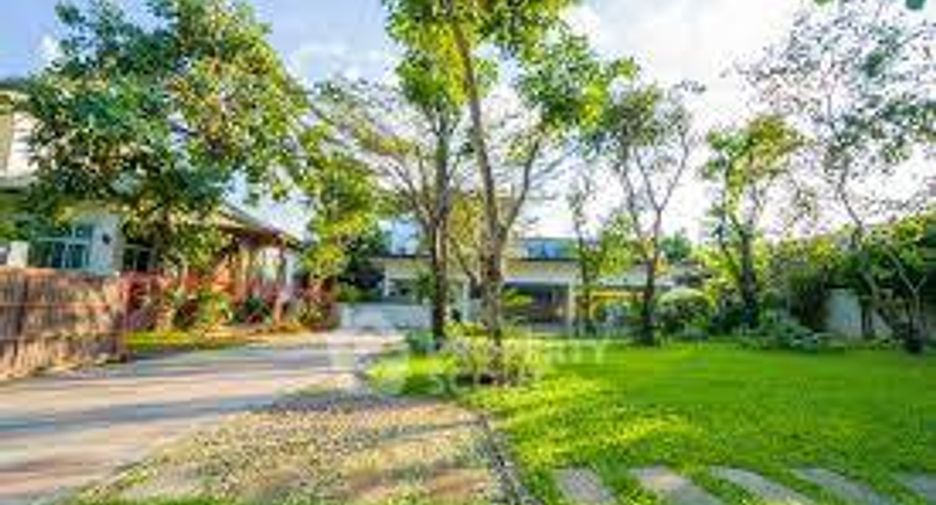 For sale 3 bedrooms house in Sai Mai, Bangkok