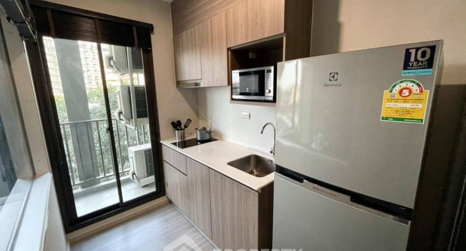 For sale 2 bedrooms condo in Bang Phlat, Bangkok