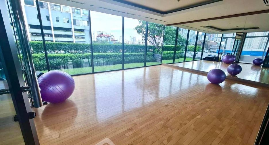 For sale 2 bedrooms condo in Watthana, Bangkok