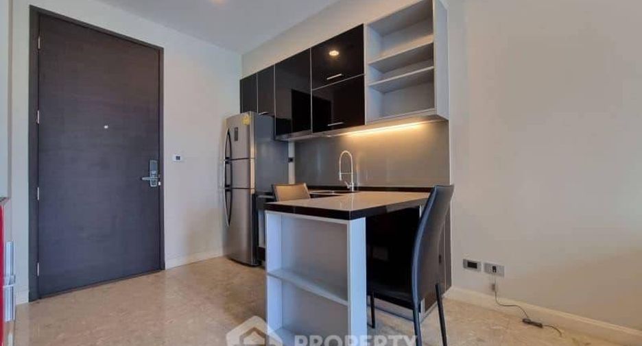 For sale 1 bed condo in Khlong Toei, Bangkok