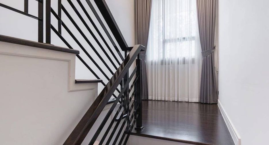 Casa en venta de 5 habitaciones en Thawi Watthana, Bangkok
