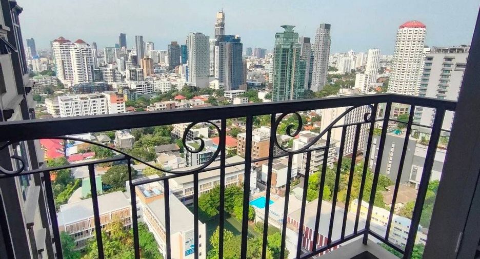 For sale 1 bed condo in Khlong Toei, Bangkok