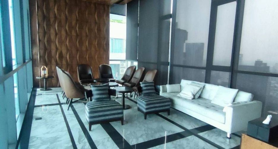 For sale 1 bed condo in Khlong Toei, Bangkok