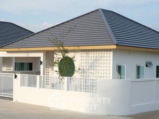 For sale 3 bedrooms house in Sattahip, Chonburi