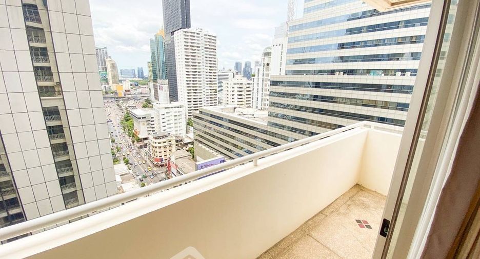 For sale 2 bedrooms condo in Watthana, Bangkok
