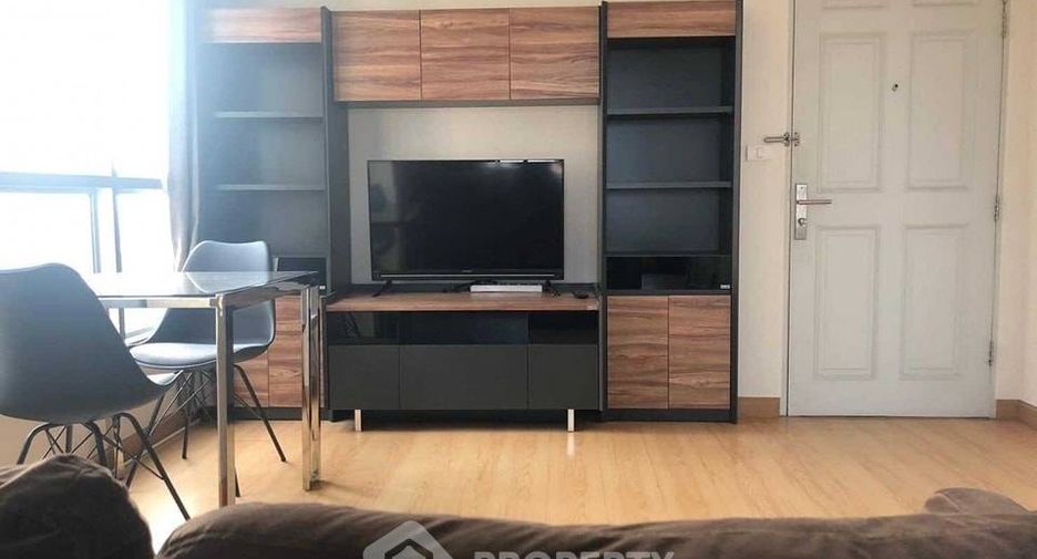 For sale 1 bed condo in Huai Khwang, Bangkok