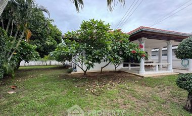 For sale 3 bedrooms house in Jomtien, Pattaya