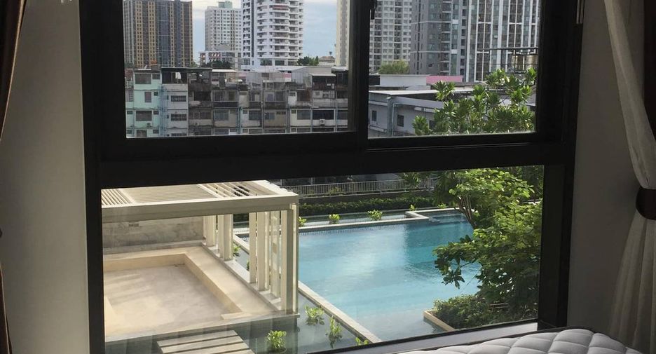 For sale 1 bed condo in Bang Phlat, Bangkok