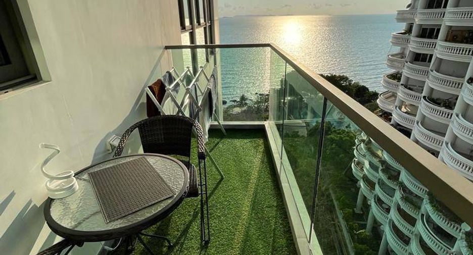 For sale 1 bed condo in Bang Lamung, Chonburi