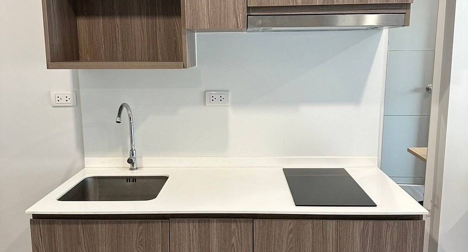 For sale 1 bed condo in Bang Phlat, Bangkok