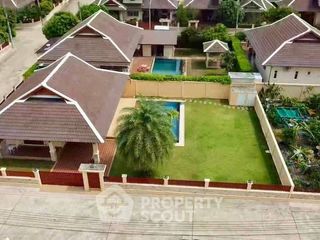 For sale 2 ベッドルーム villa in Bang Lamung, Chonburi