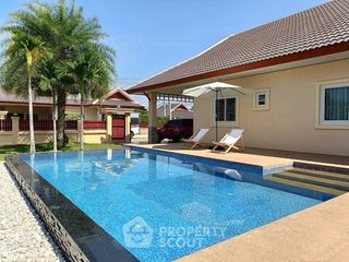 For sale 2 ベッドルーム villa in Bang Lamung, Chonburi