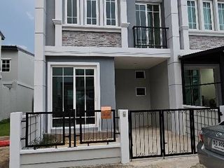 For sale 3 bedrooms townhouse in Chom Thong, Bangkok
