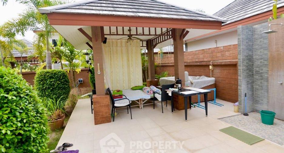 À vendre 4 chambres maison à Huay Yai, Pattaya