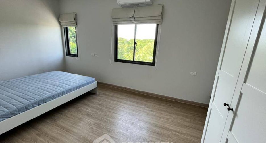 For sale 3 bedrooms townhouse in Prawet, Bangkok