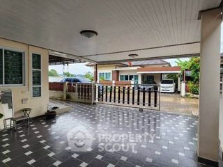For sale 3 bedrooms house in Si Racha, Chonburi