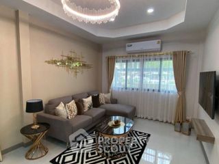 Продажа 4 спальни дом в Huay Yai, Паттайя