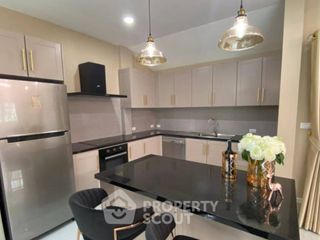 Продажа 4 спальни дом в Huay Yai, Паттайя
