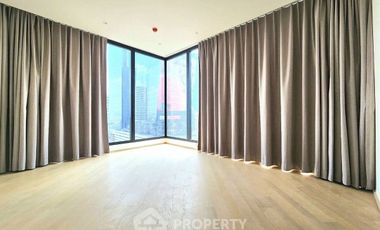 For sale 2 bedrooms condo in Huai Khwang, Bangkok
