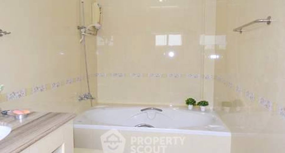 For sale 3 bedrooms house in Huay Yai, Pattaya
