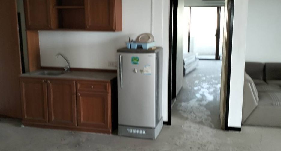 For rent そして for sale 3 ベッドルーム condo in Si Racha, Chonburi