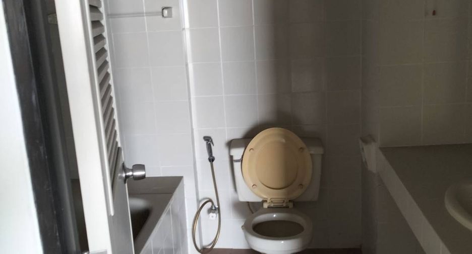For rent そして for sale 3 ベッドルーム condo in Si Racha, Chonburi