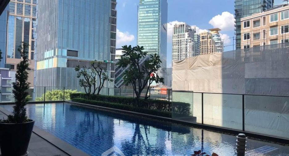 For sale 1 bed condo in Khlong Toei, Bangkok