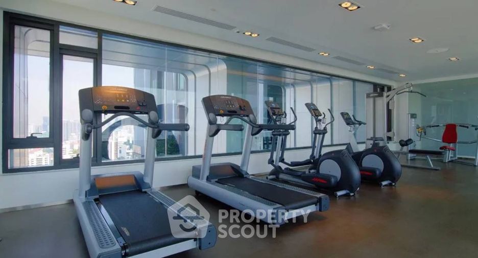 For sale 1 bed condo in Khlong Toei, Bangkok