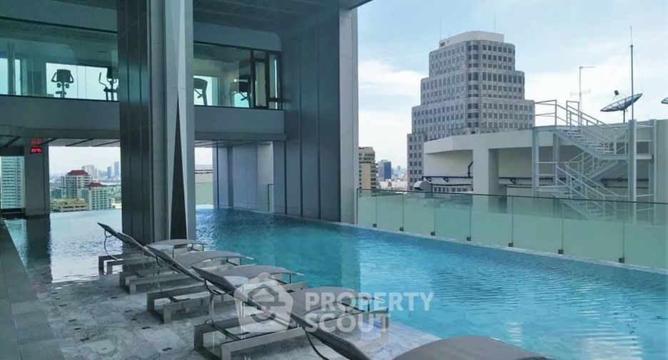 For sale 1 bed condo in Khlong Toei, Bangkok
