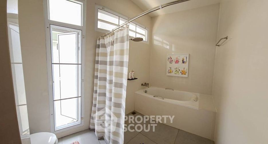 For sale 3 bedrooms house in Bang Lamung, Chonburi