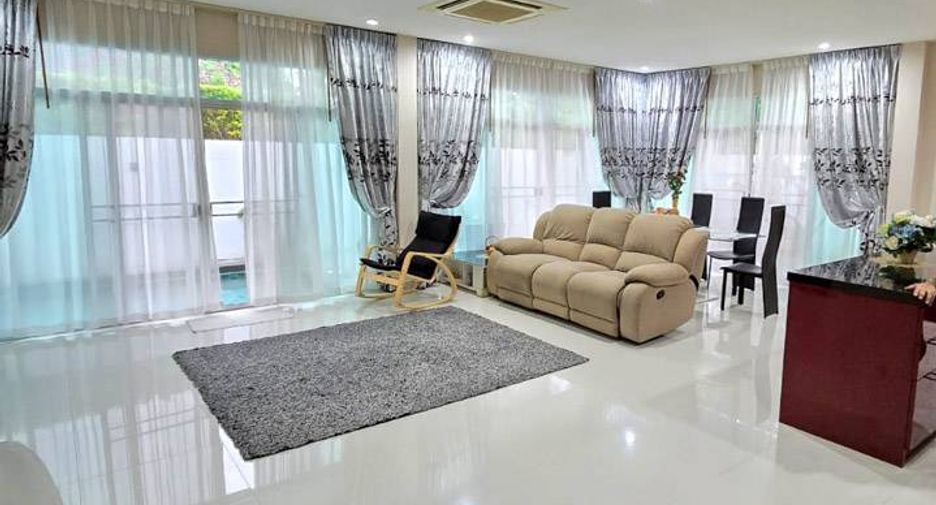 For sale 3 bedrooms house in Bang Lamung, Chonburi