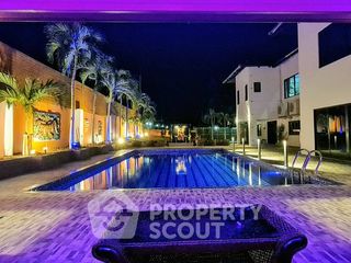 Villa zum Kauf mit 4 Zimmer in Bang Lamung, Chonburi
