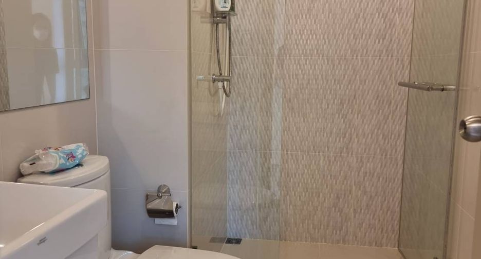 For sale 2 bedrooms condo in Bang Phlat, Bangkok
