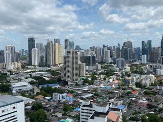 For sale 2 bedrooms condo in Khlong Toei, Bangkok