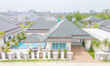 For sale 3 bedrooms villa in Huay Yai, Pattaya