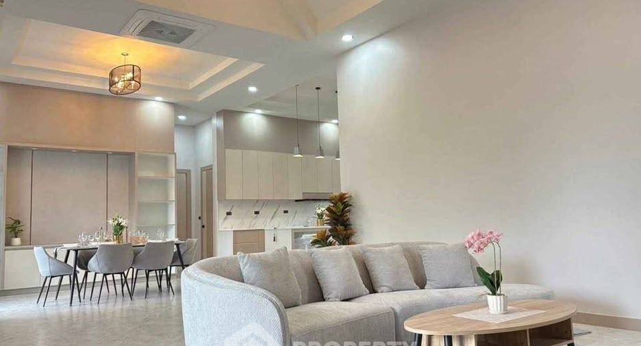 For sale 3 bedrooms house in East Pattaya, Pattaya