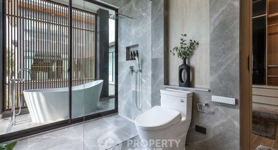 For sale 6 bedrooms villa in East Pattaya, Pattaya