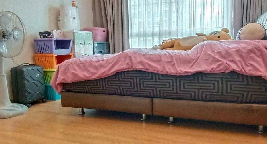 For sale 1 bed condo in Huai Khwang, Bangkok