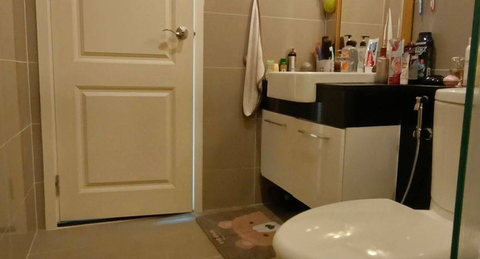 For sale 1 bed condo in Huai Khwang, Bangkok