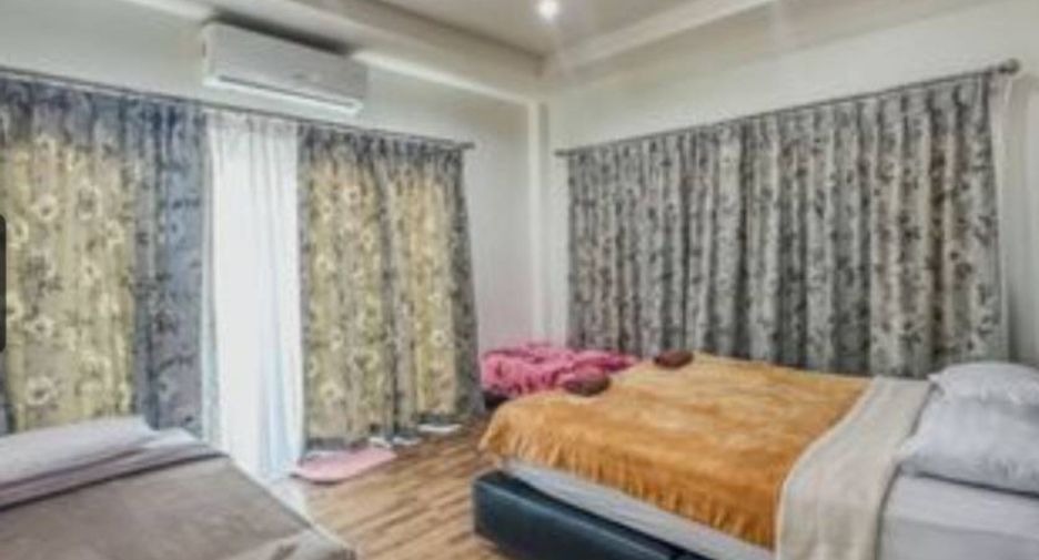 For sale 4 bedrooms house in North Pattaya, Pattaya