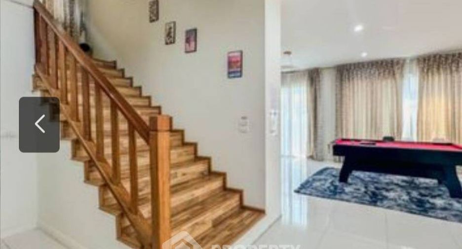For sale 4 bedrooms house in North Pattaya, Pattaya
