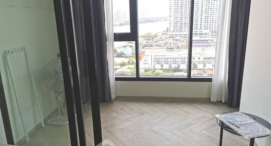For rent and for sale 1 bed condo in Khlong San, Bangkok