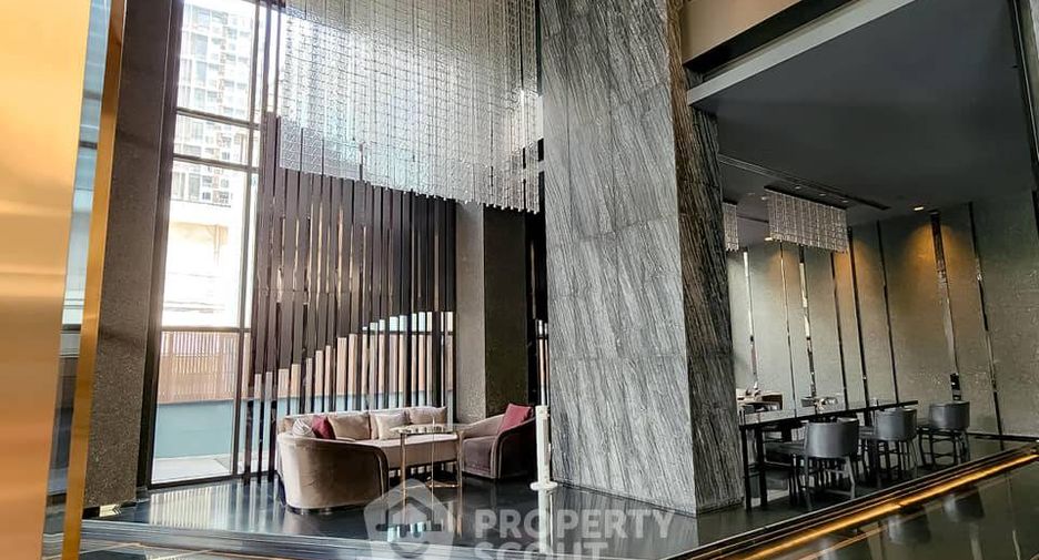 For sale 2 bedrooms condo in Phaya Thai, Bangkok