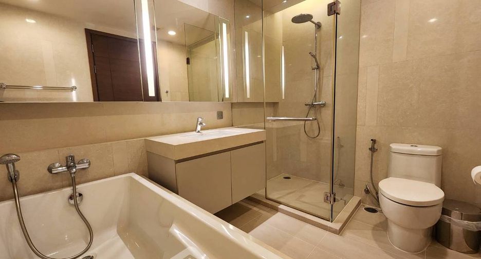 For rent and for sale 1 bed condo in Watthana, Bangkok
