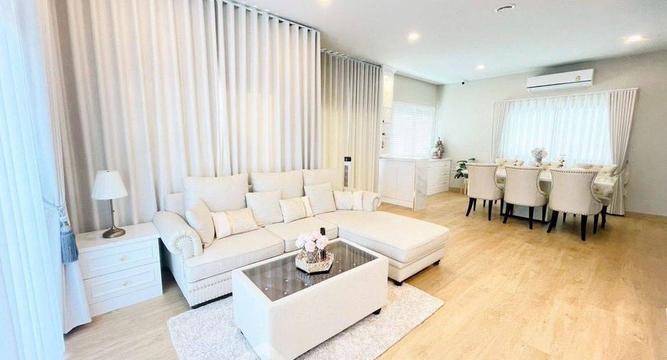 For sale 4 bedrooms condo in Sai Mai, Bangkok
