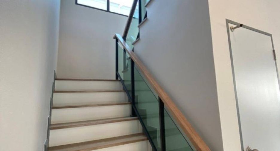 出售 4 卧室 独立屋 在 Prawet, 曼谷