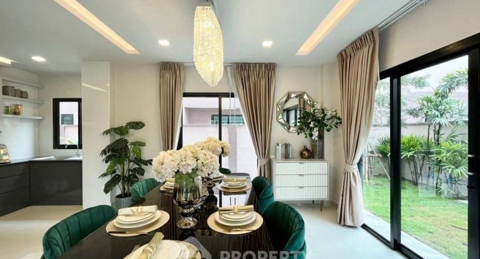 For sale 4 bedrooms villa in Bang Lamung, Chonburi