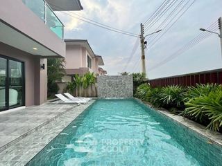 For sale 4 bedrooms villa in Bang Lamung, Chonburi